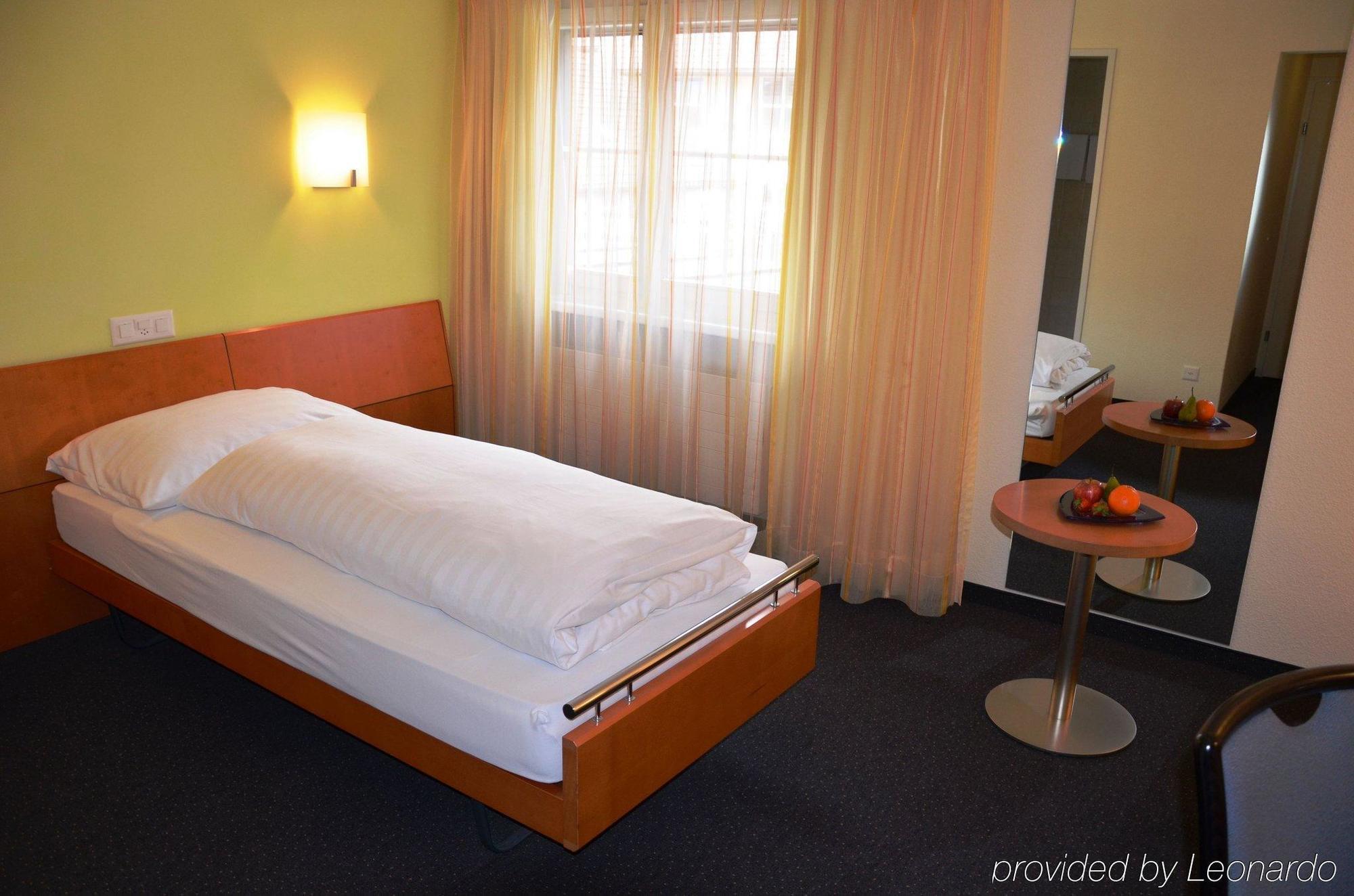 Hotel Urs Und Viktor Bettlach Exterior foto
